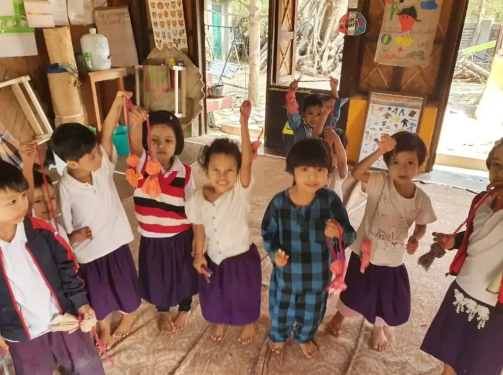 Kinder - Light of Love School